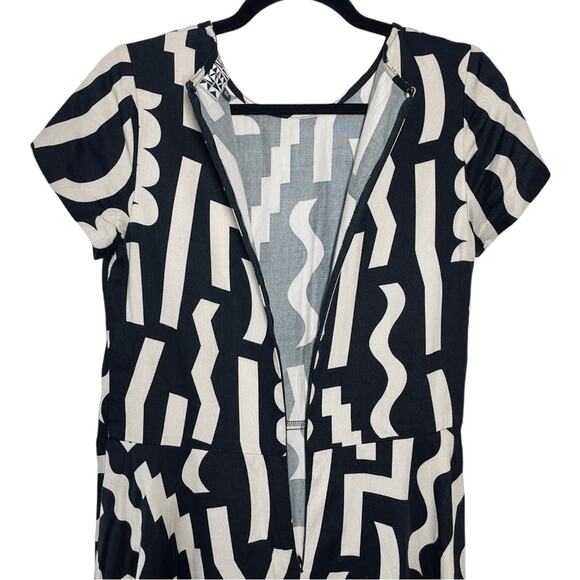 Dusen Dusen Black Cream Squiggle Abstract Shape Short Sleeve Mini Dress - XS - Picture 8 of 9